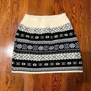 Girls sweater project skirt sized 8/10